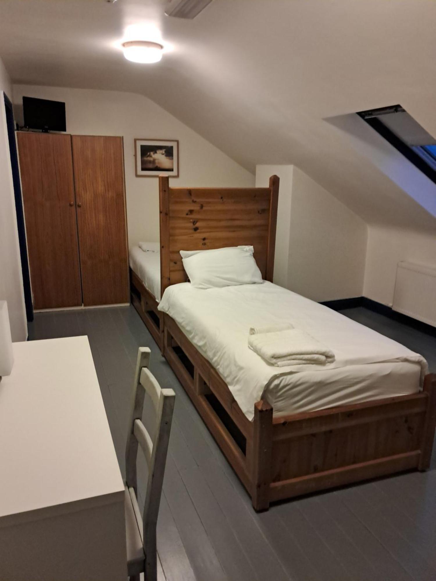 Coastguard Lodge Hostel At Tigh Tp Glaise Bheag Экстерьер фото